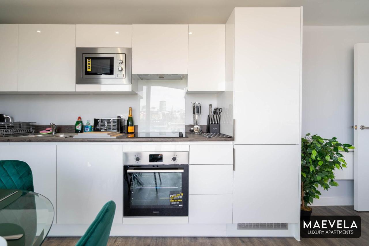 Maevela Apartments - Luxury Top Floor Penthouse - With Parking - 2 Bedroom New Build Apartment ✪ City Centre, Digbeth ✓ With Huge Patio Sliding Doors - City View - Rooftop Terrace - Ps4 & Smart Tv'S 伯明翰 外观 照片